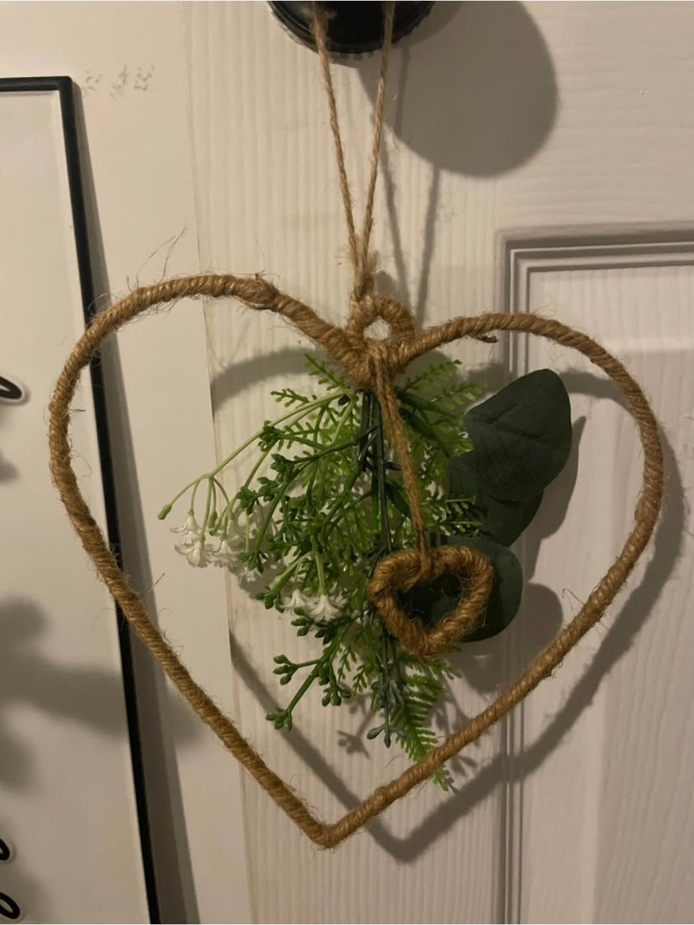 JUTE HEART WREATH
